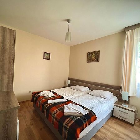 Relax Aпартаменти, Смолянски Езера, Вила Венера, К-С Маунтин Лейк Eksteriør bilde