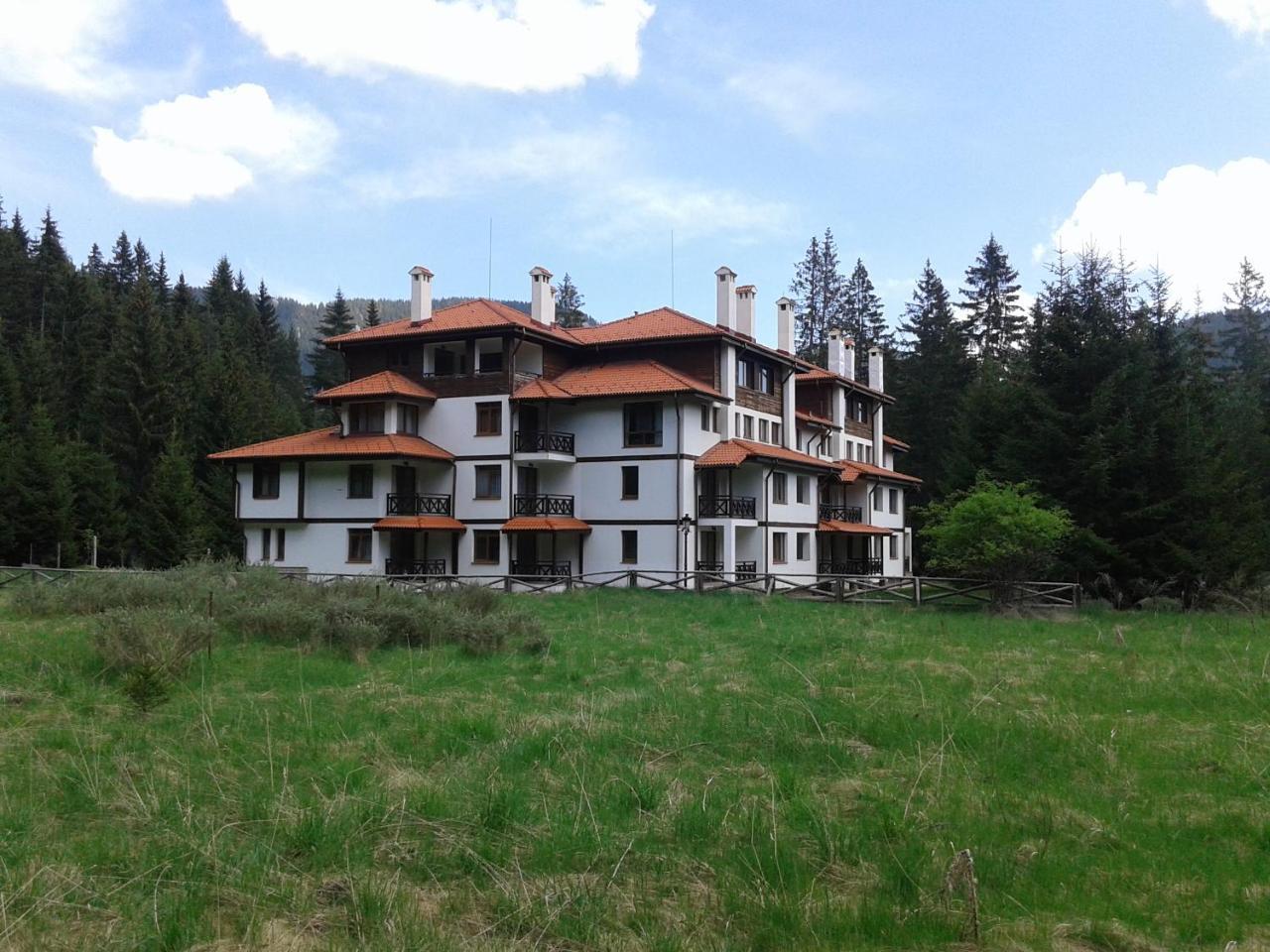 Relax Aпартаменти, Смолянски Езера, Вила Венера, К-С Маунтин Лейк Eksteriør bilde