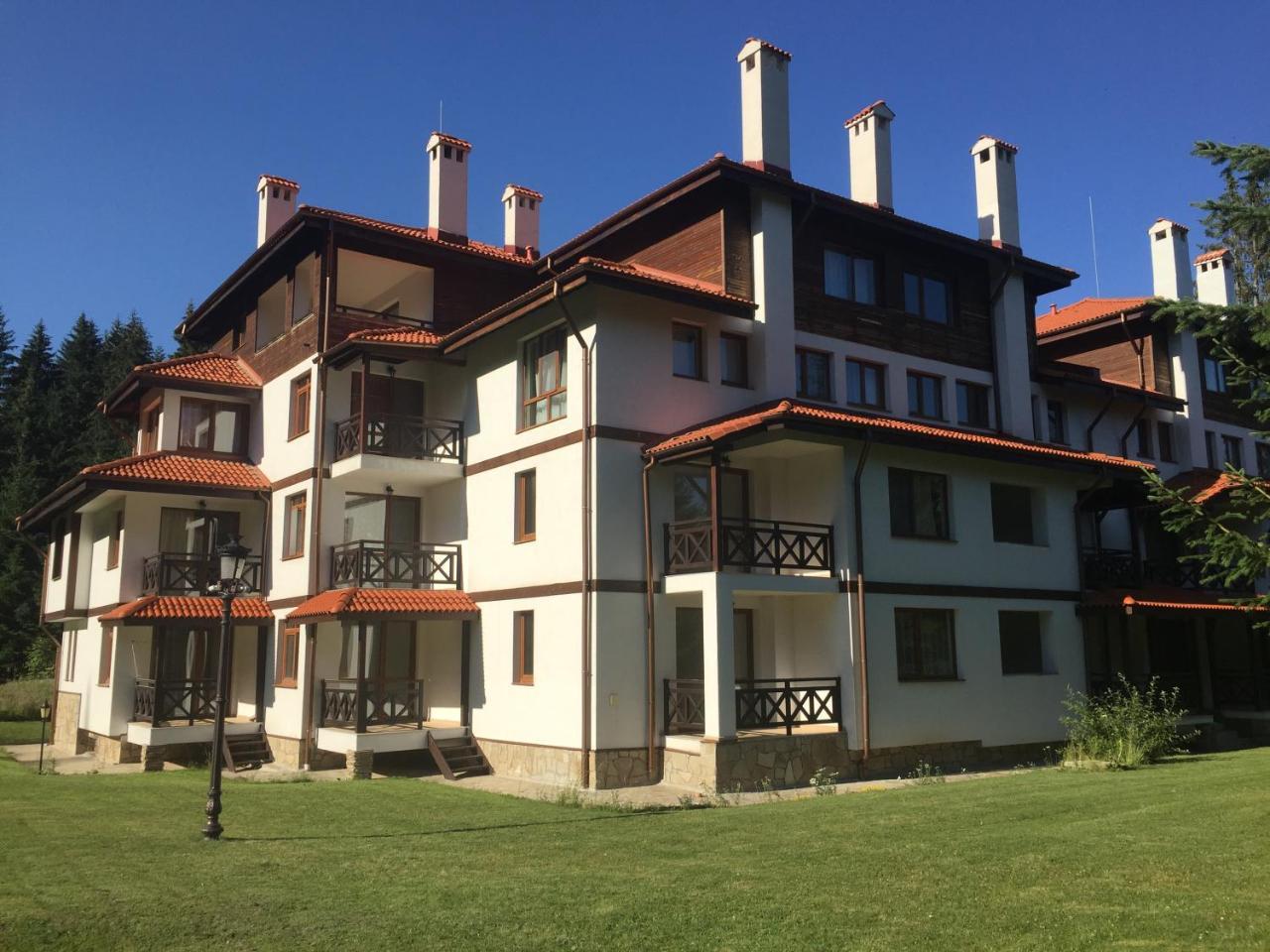 Relax Aпартаменти, Смолянски Езера, Вила Венера, К-С Маунтин Лейк Eksteriør bilde